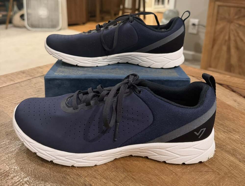 Vionic Stride Women’s Walking Shoes Size 8.5 Navy Blue Lace Up Sneakers